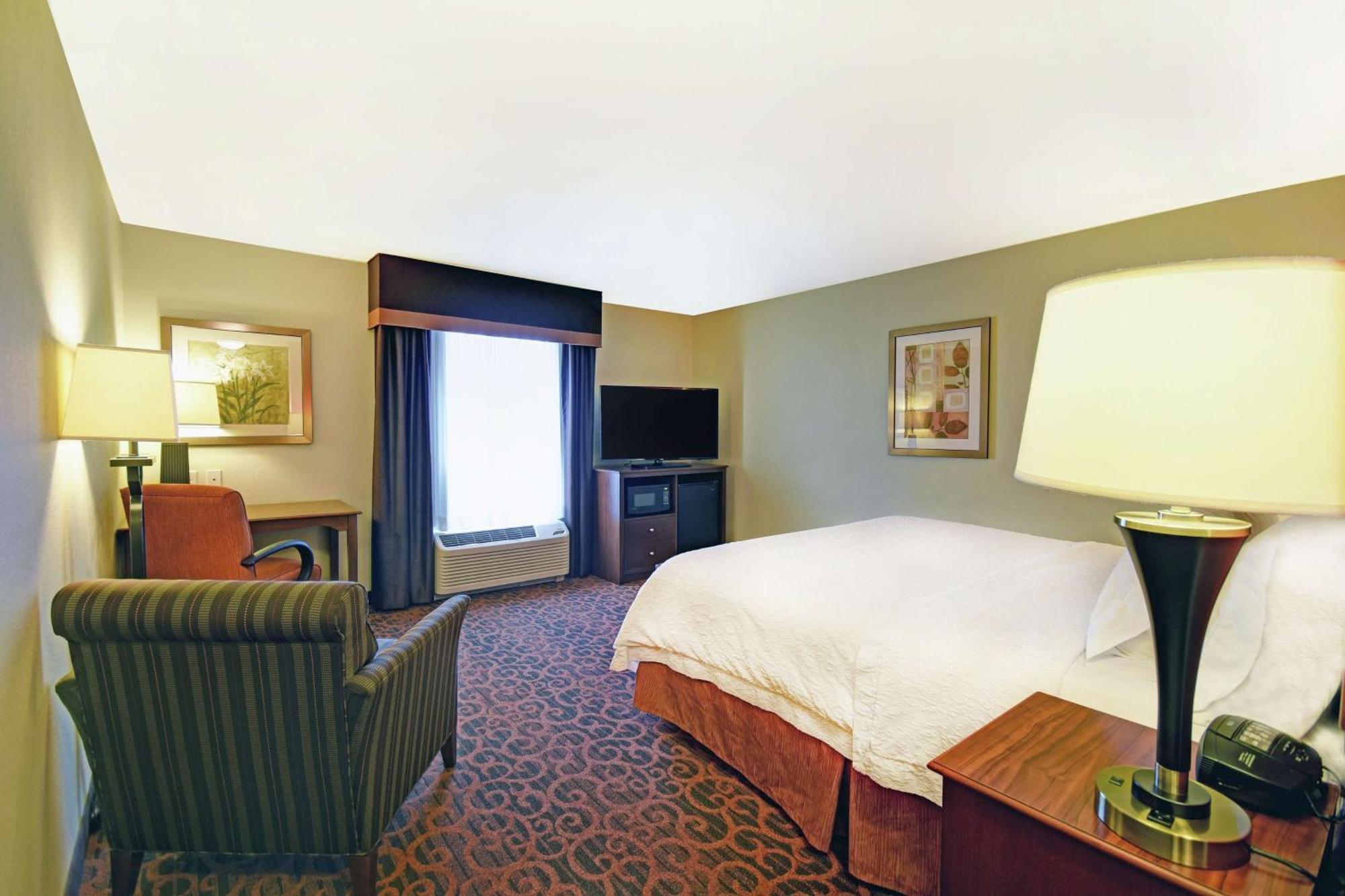 Hampton 3*